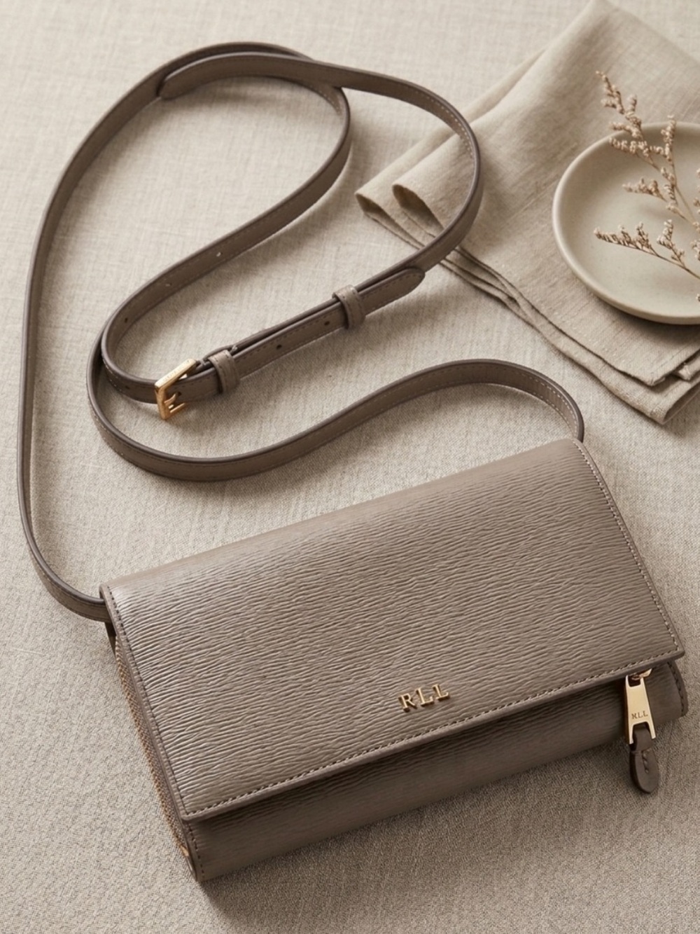 LRL Ralph Lauren Lowell Kaelyn Cow Leather Crossbody Wallet Clutch Taupe